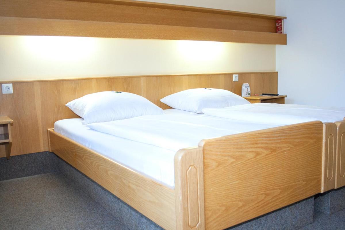 צ'אם Hotel Am Regenbogen מראה חיצוני תמונה